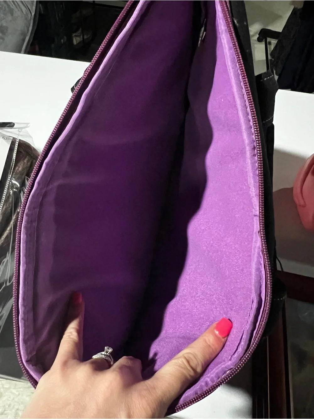 Targus Black and Pink Quilted Tablet Sleeve with Handle